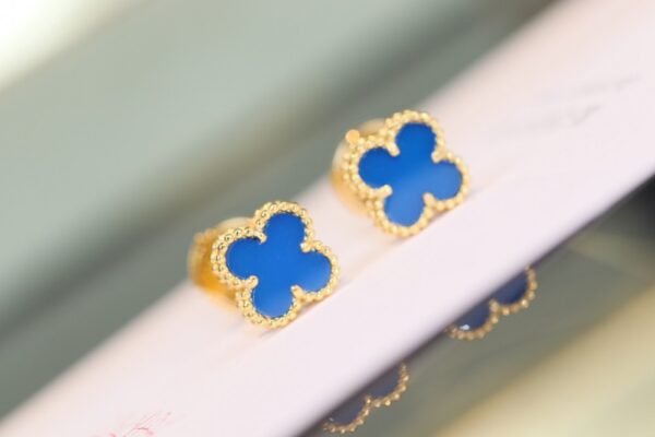 VCA Earring 008 - Image 5