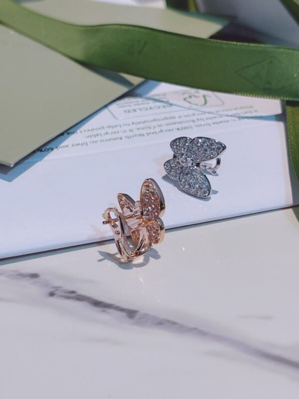VCA Earring 018 - Image 5