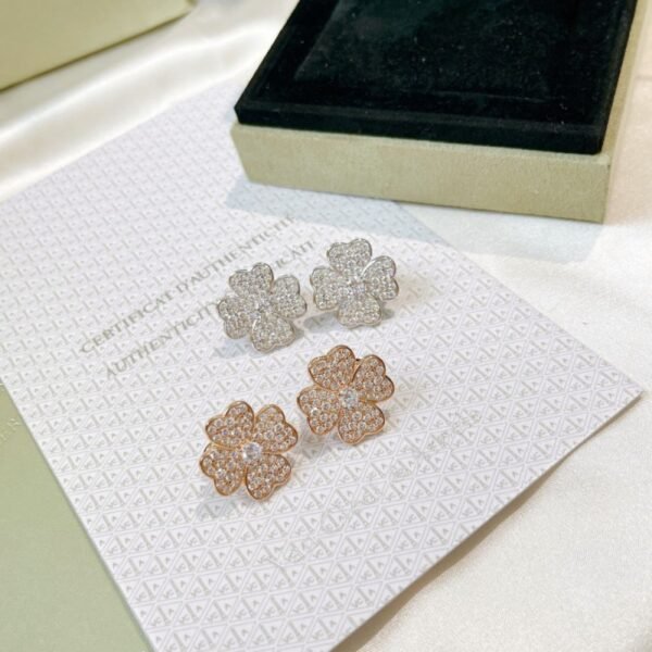 VCA Earring 028 - Image 4
