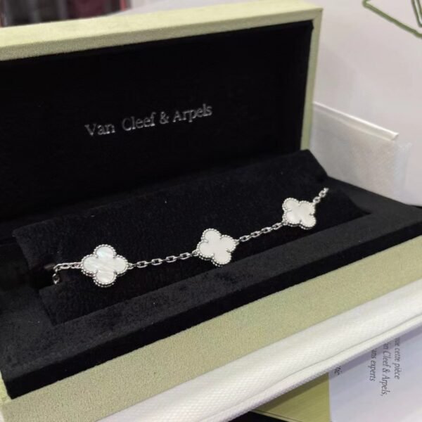 VCA bracelet - Image 3