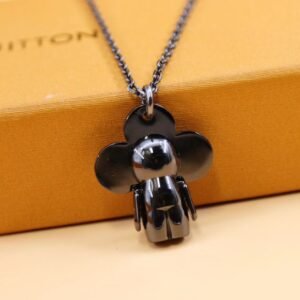 lv necklace