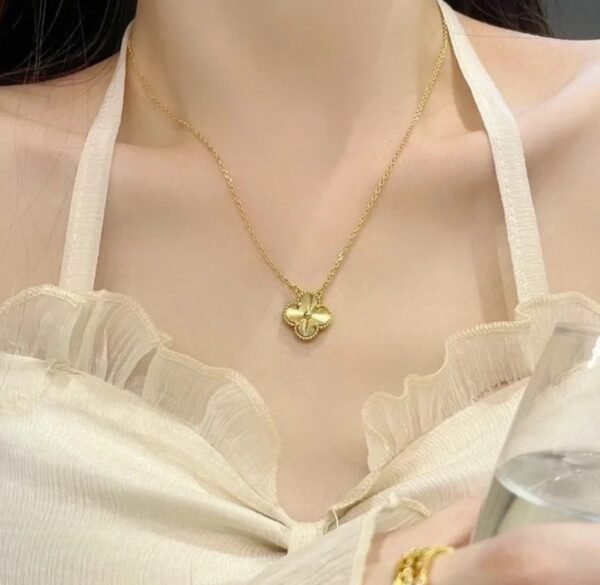 VCA Necklace 035 - Image 6