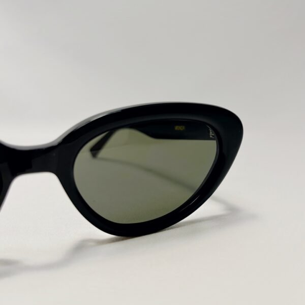 GM 077 - Image 6