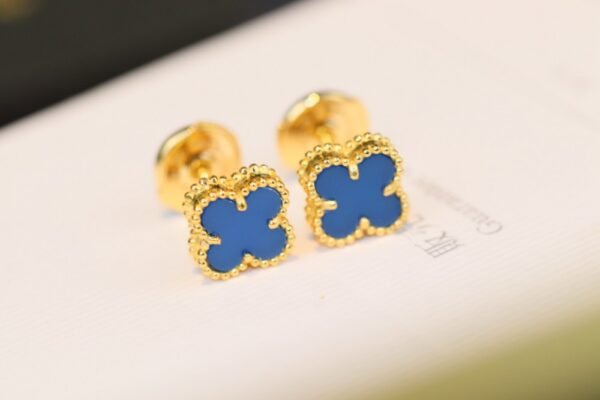 VCA Earring 008 - Image 6