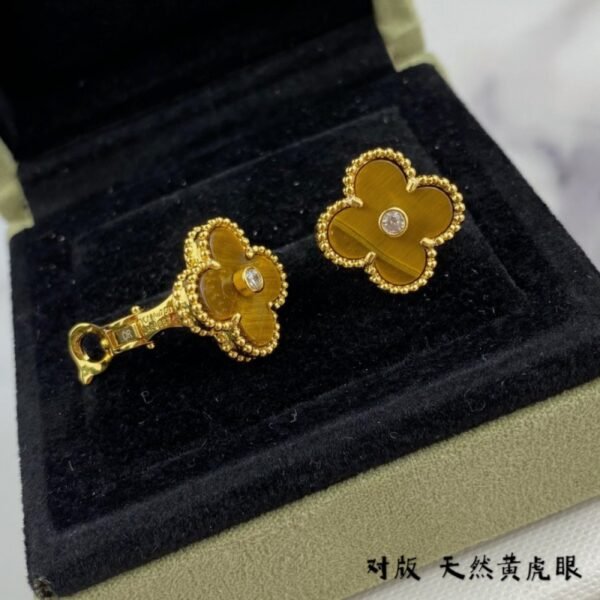 VCA Earring 014 - Image 5