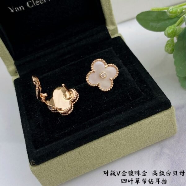 VCA Earring 017 - Image 6