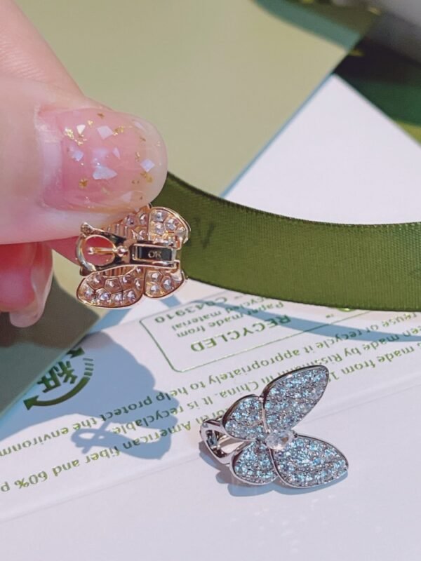VCA Earring 018 - Image 6