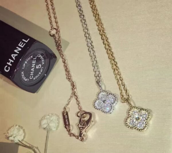 VCA Necklace 030 - Image 6