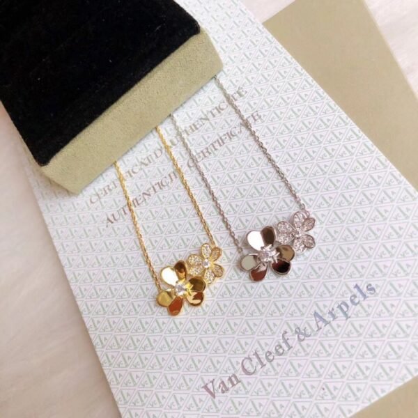 VCA Necklace 033 - Image 6