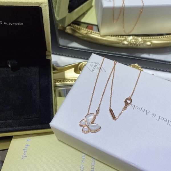 VCA Necklace 046 - Image 7
