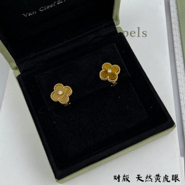 VCA Earring 014 - Image 6