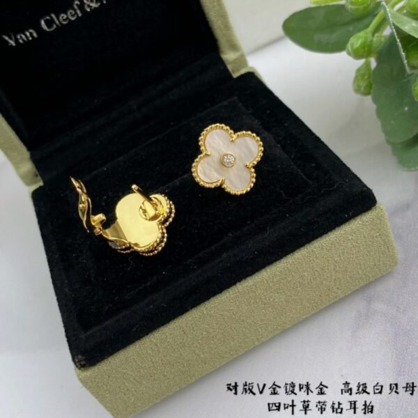 VCA Earring 017 - Image 7