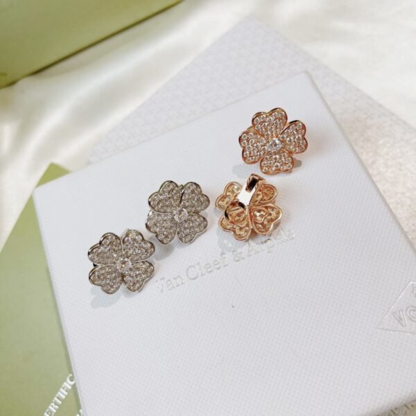 VCA Earring 028 - Image 6