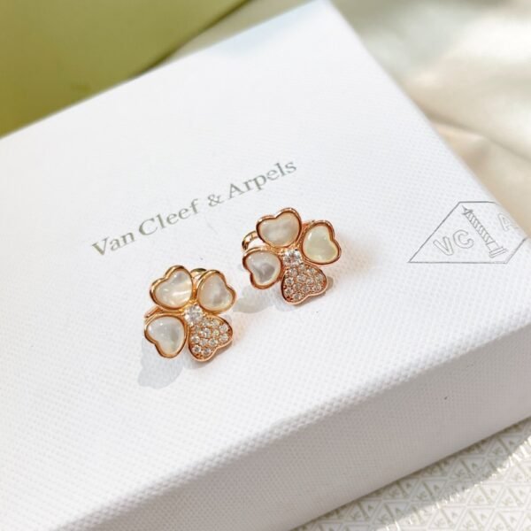 VCA Earring 030 - Image 7