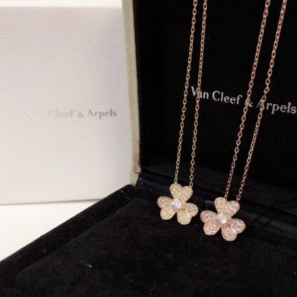 VCA Necklace 026 - Image 7