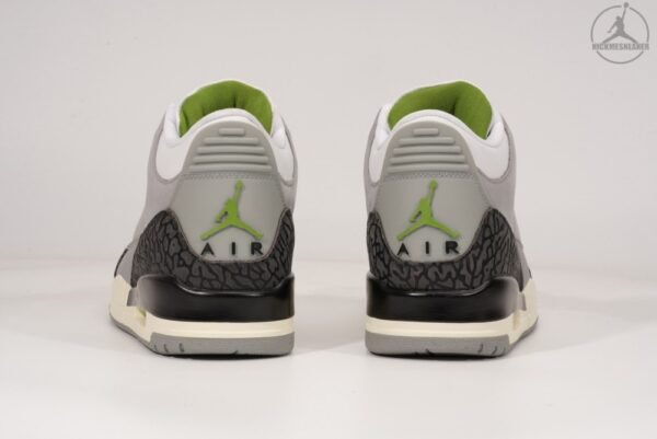 Air Jordan 3 Retro Chlorophyll SIZE:40-47.5 - Image 3