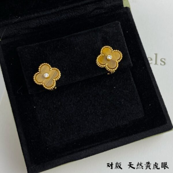 VCA Earring 014 - Image 7