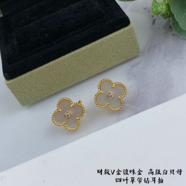 VCA Earring 017 - Image 8