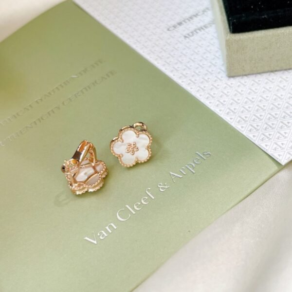 VCA Earring 022 - Image 8