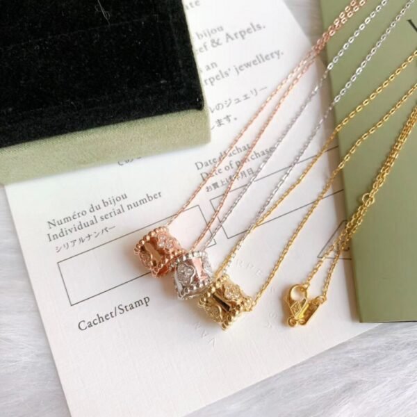 VCA Necklace 031 - Image 8