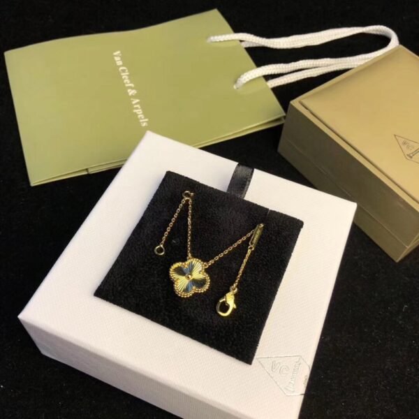 VCA Necklace 057 - Image 9