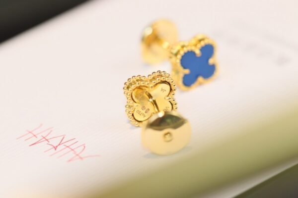 VCA Earring 008 - Image 9