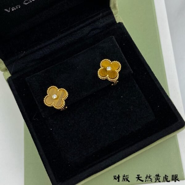 VCA Earring 014 - Image 8