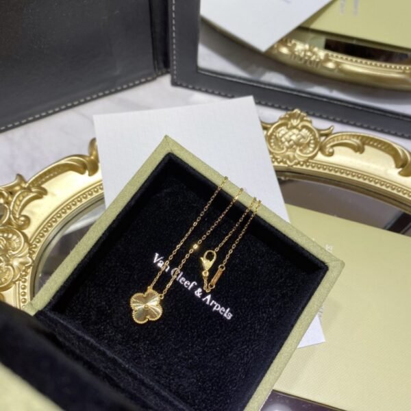 VCA Necklace 040 - Image 9