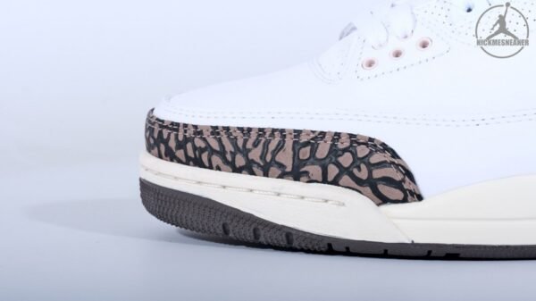 Air Jordan 3 Retro Dark Mocha Size 40-47.5 - Image 2