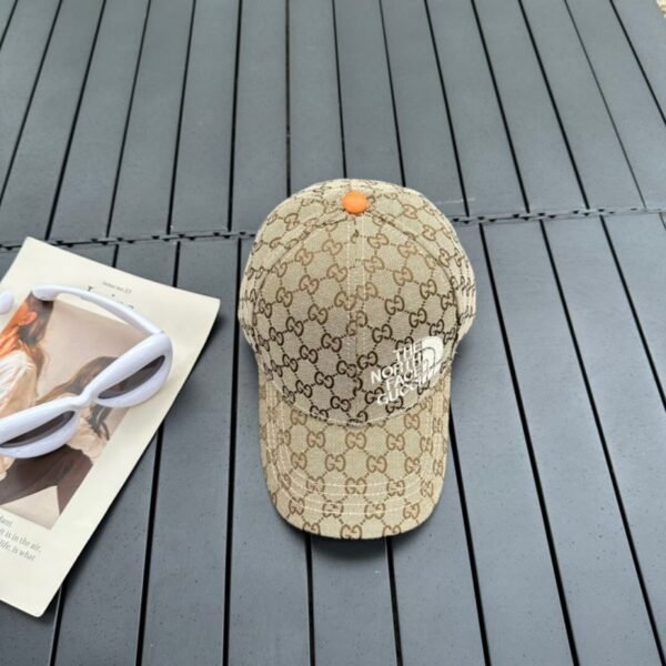 the north face X gucci hat - Image 10