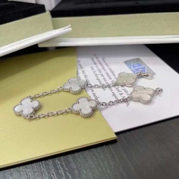 VCA bracelet