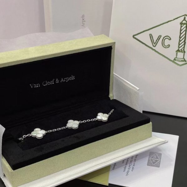 VCA bracelet - Image 2
