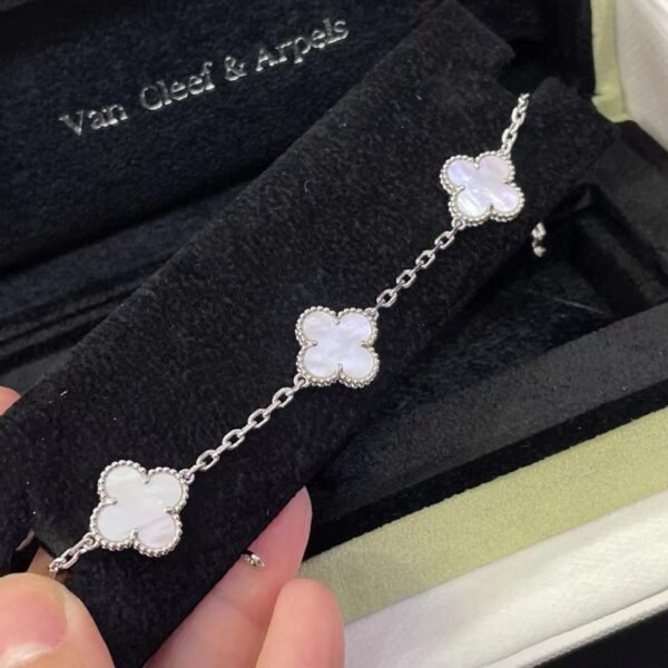 VCA bracelet - Image 4