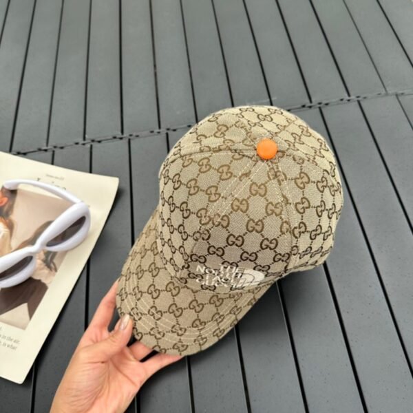 the north face X gucci hat - Image 7