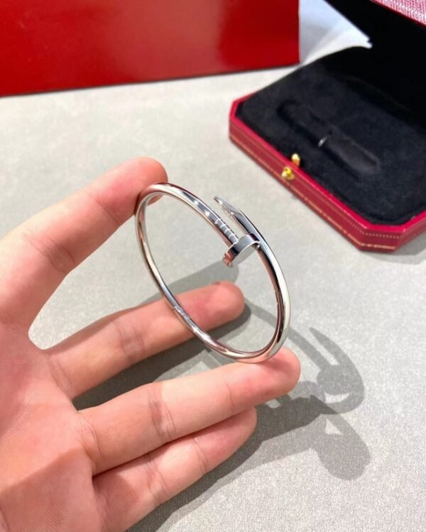 Catier bracelet