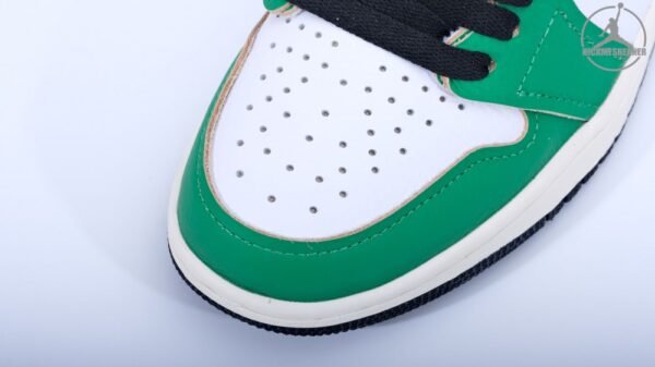 Air Jordan 1 Retro High Lucky Green Size 36-47.5 - Image 5