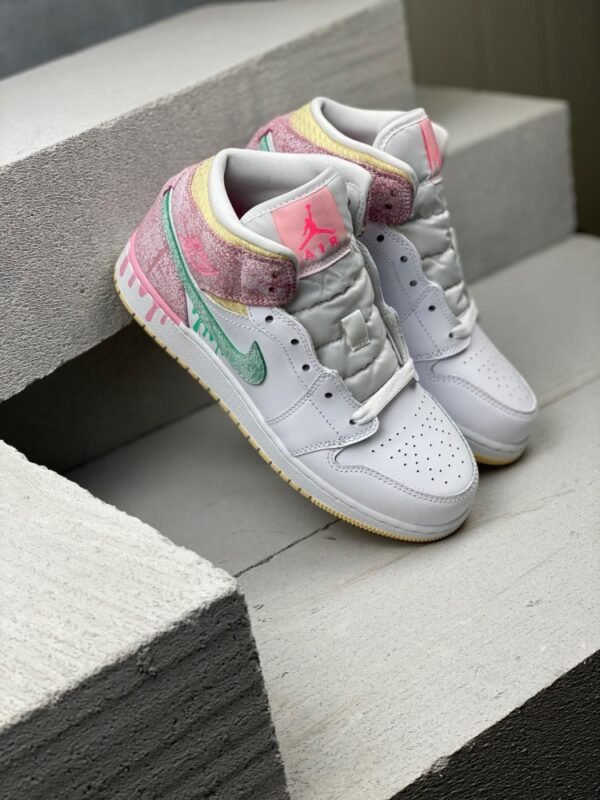 Jordan 1 Mid SE GS'lce Gream' - Image 3