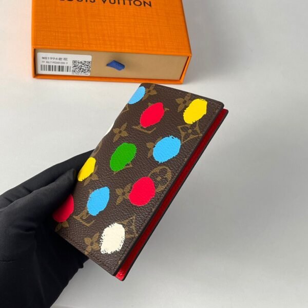 lv passport Cover - Image 8