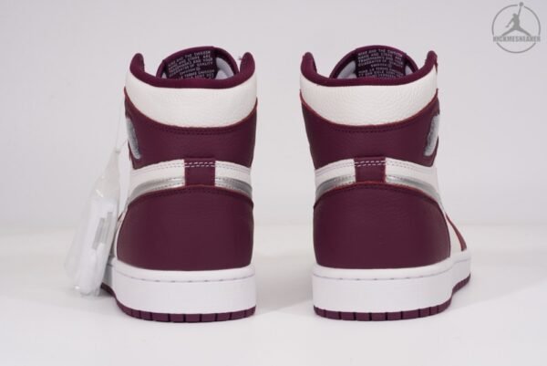 Air Jordan 1 High OG "Bordeaux" SIZE: 40-47.5 - Image 3